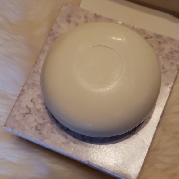 NWOT Savon Blanc Lila Bath Bar - Picture 3 of 6